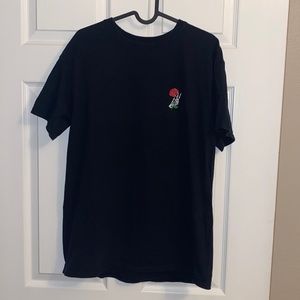 Black shirt with skeleton hand holding rose, size Large